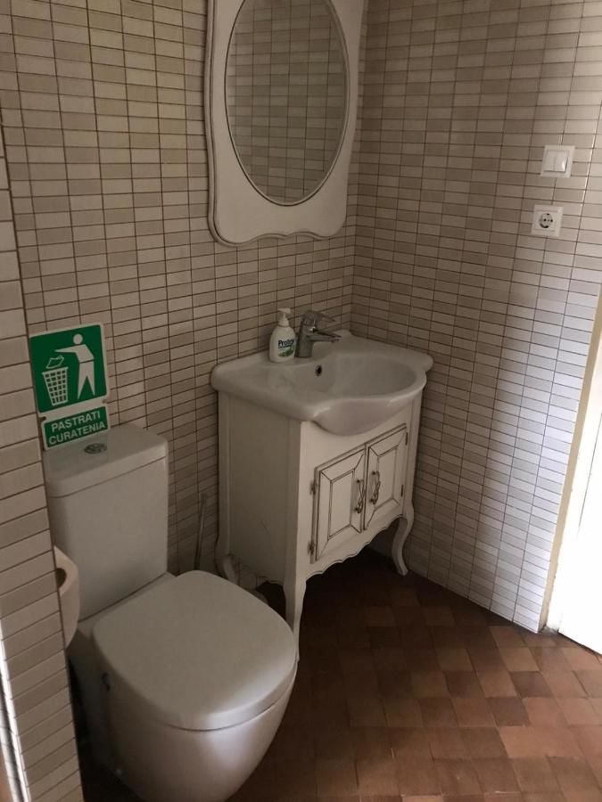 Отели типа «постель и завтрак» George&Dragon Rooms Бухарест-17