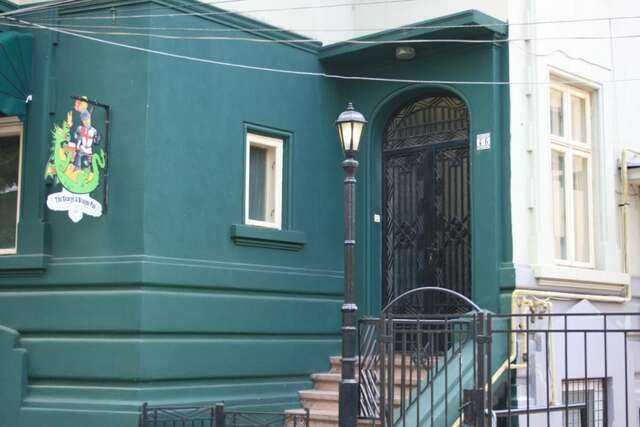 Отели типа «постель и завтрак» George&Dragon Rooms Бухарест-28